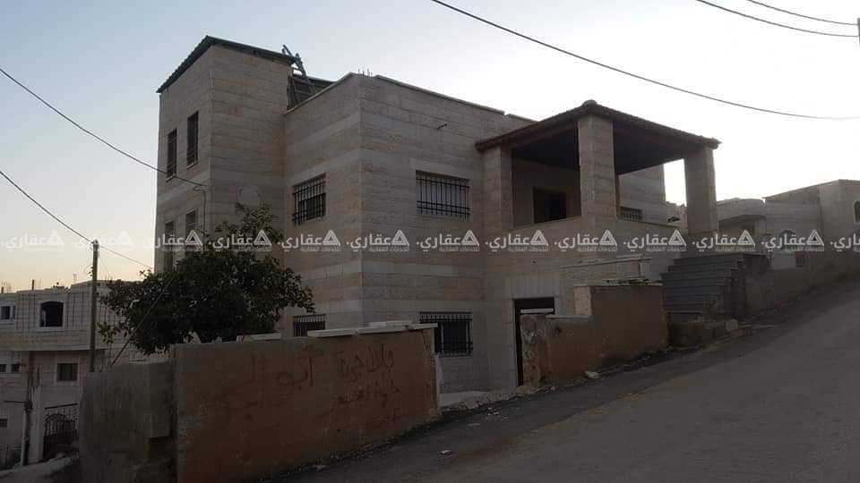 منزل مستقل للبيع في كفر عقب 