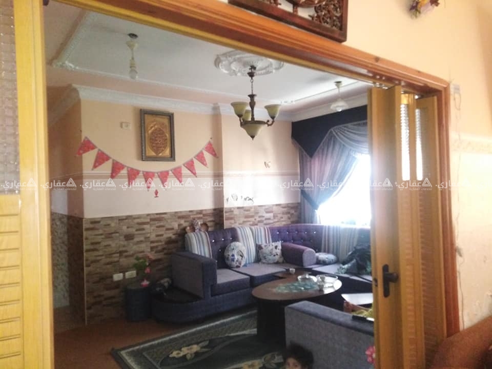 شقة للبيع أو البدل على مواد بناء