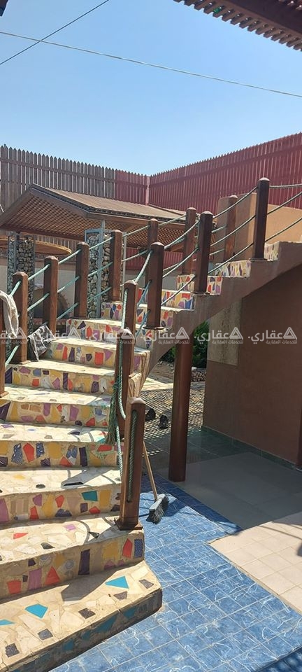 شاليه في منطقة راقية جدا ومنطقة فلل لاصحاب الذوق الرفيع