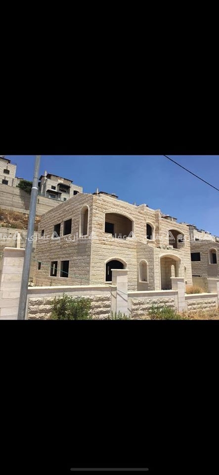 فيلا طابو مفروزة // الببرة // ابو قش // اسكان الشرطة