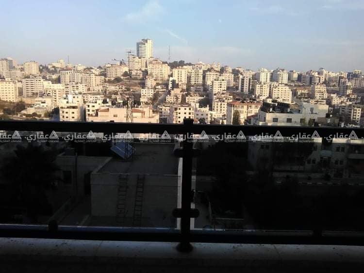 شقه فارغه للايجار في عين منجد
