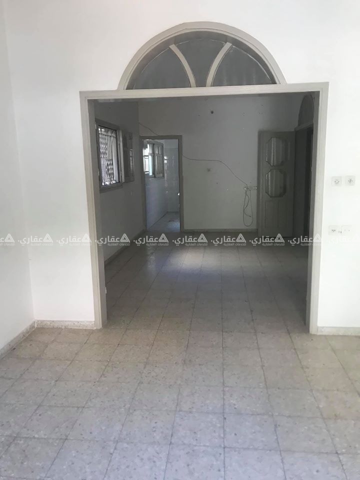 شقة مدخل خاص ارضي للايجار