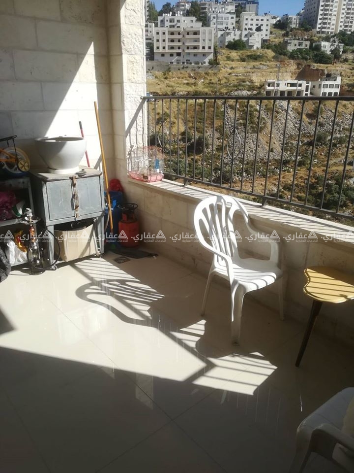 شقة للبيع في شارع الكرمل
