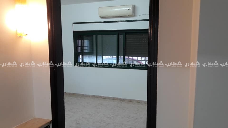 شقة غير مفروشة للايجار