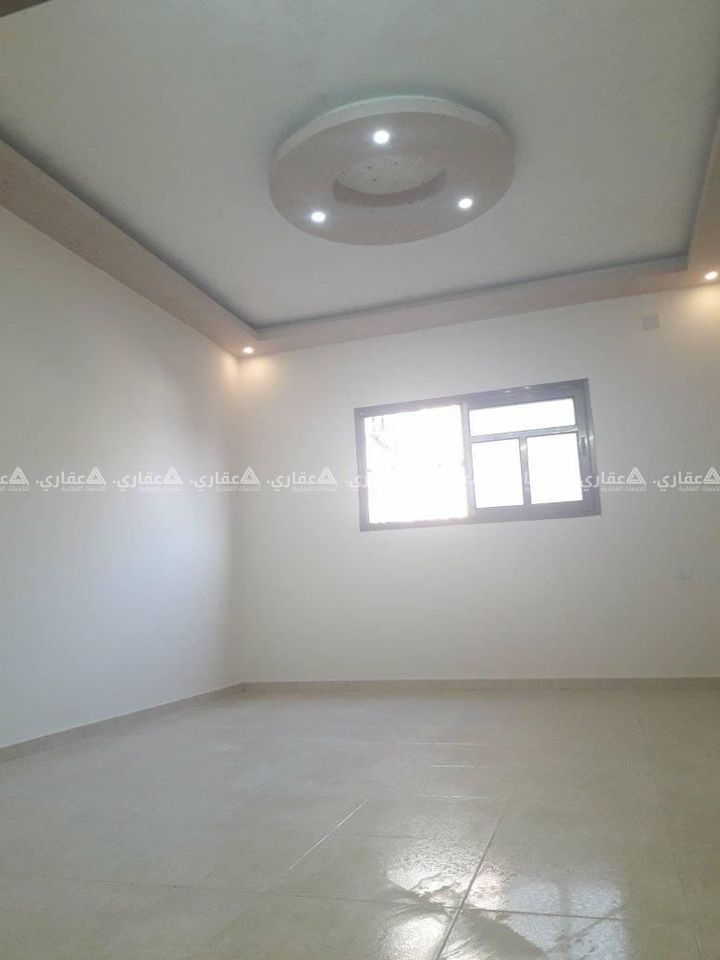 شقة قرب مسجد الروضة