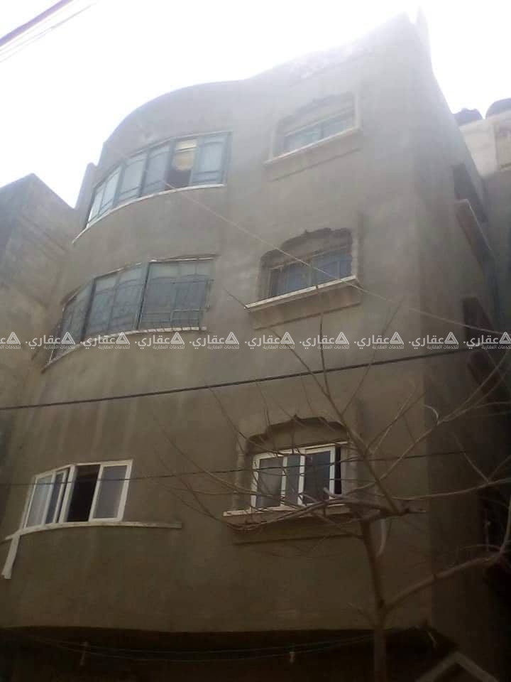 عمارة أربع طوابق وروف للبيع أو للبدل
