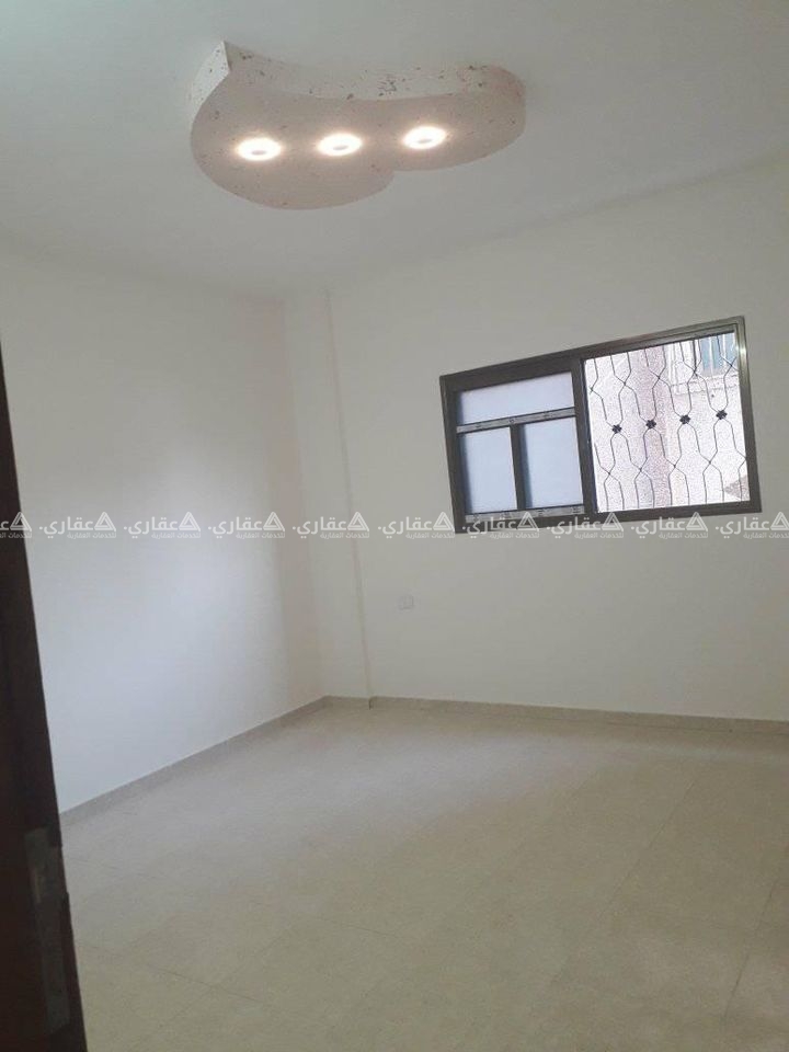 شقة قرب مسجد الروضة