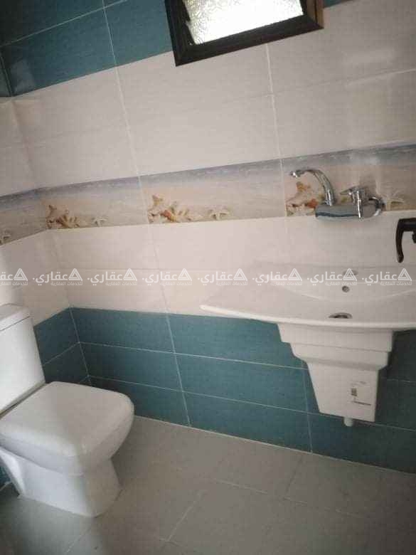 شقة حديثة البناء للبيع مع قابلية التقسيط المريح 