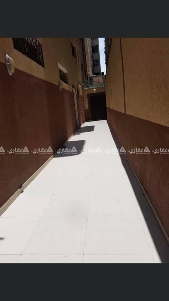شقة للبيع بالقرب من مفترق العيون