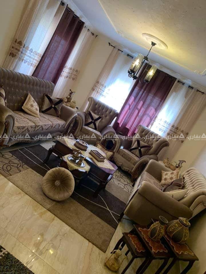 شقة سكنية للبيع بالقرب من شرطة الضواحيفي