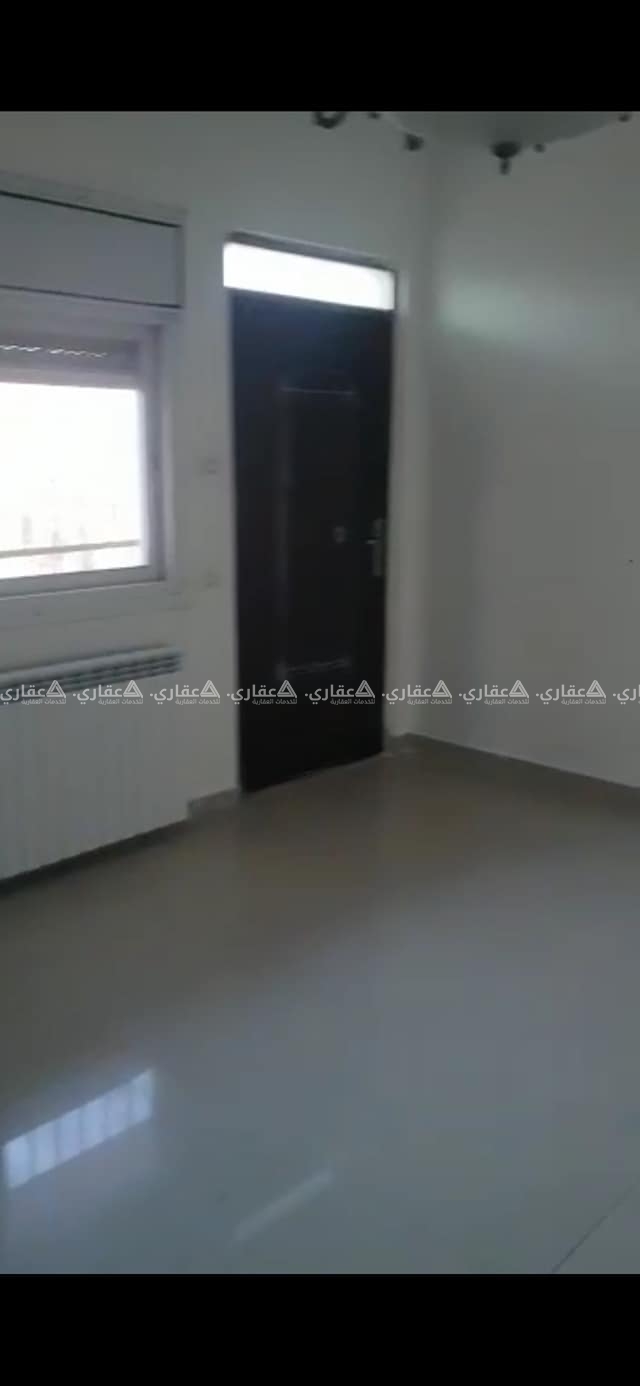  شقة للايجار قريبة من الخط العام والمواصلات