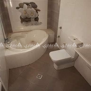 شقق عظم بعمارة سكنية حديثة
