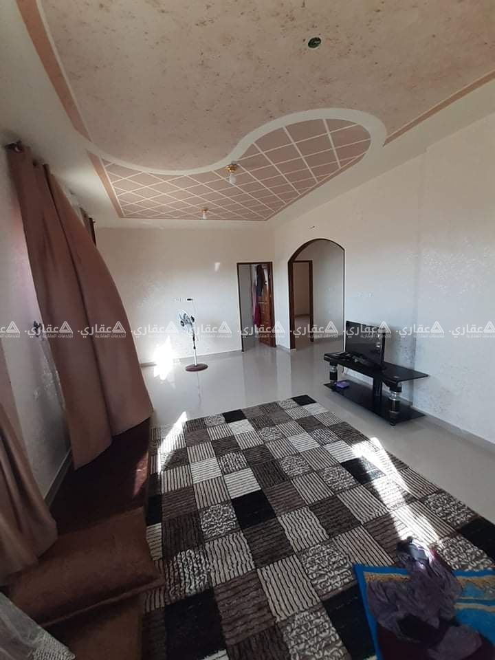 منزل ثلاث طوابق جاهزة للبيع 