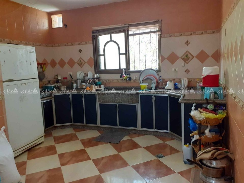 منزل طابق أرضي مؤسس على الرابع