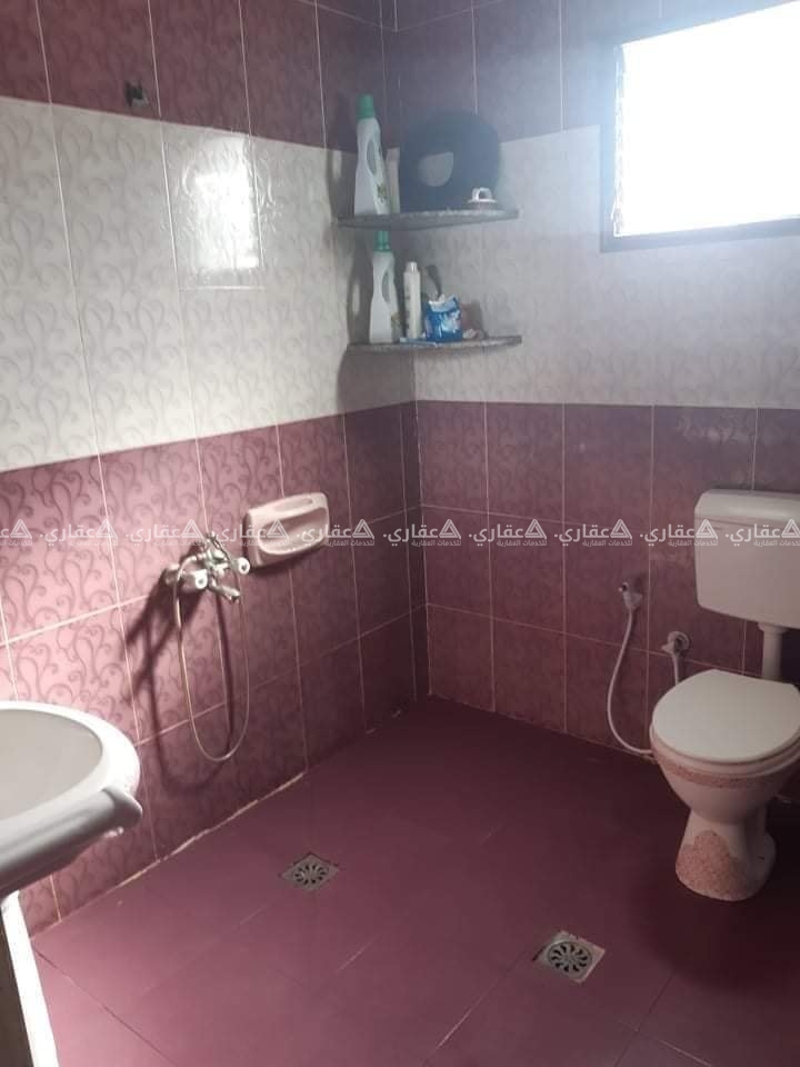 منزل ثلاث طوابق جاهزة للبيع 