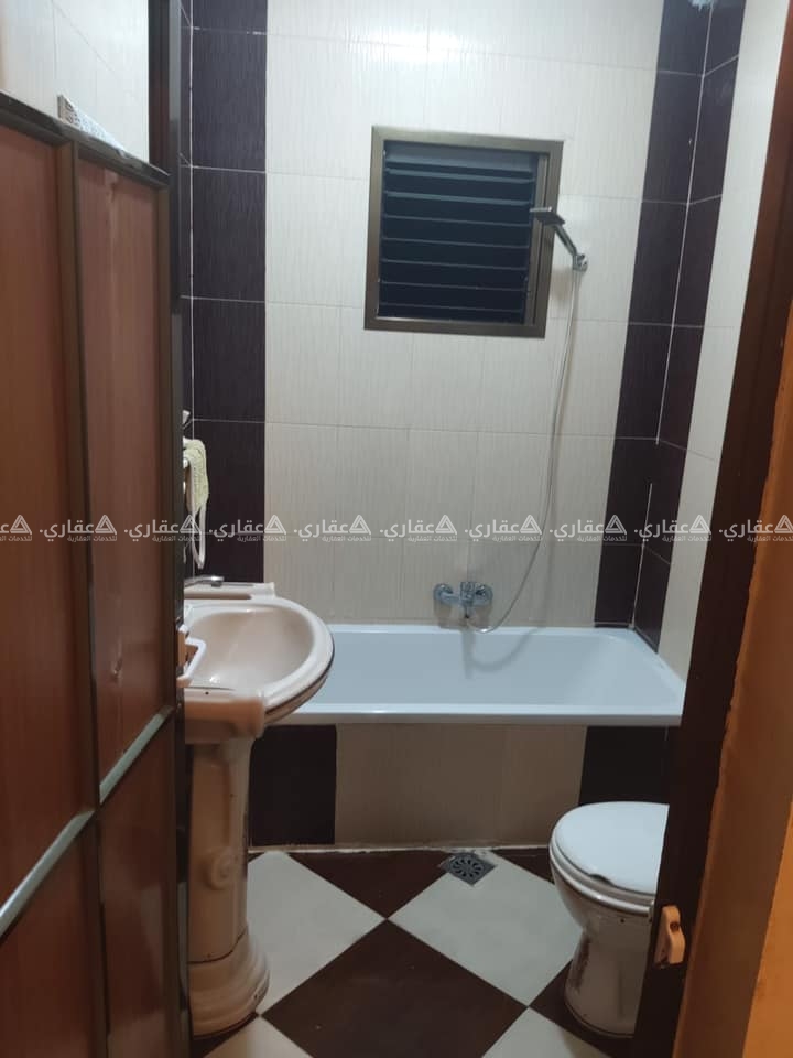 شقّة للبيع في منطقة سكنية حيوية 