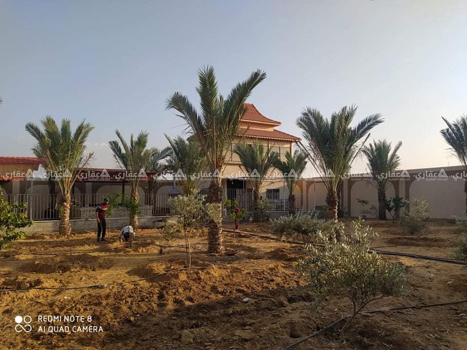 شالية للبيع بالقرب من موقف الجامعات