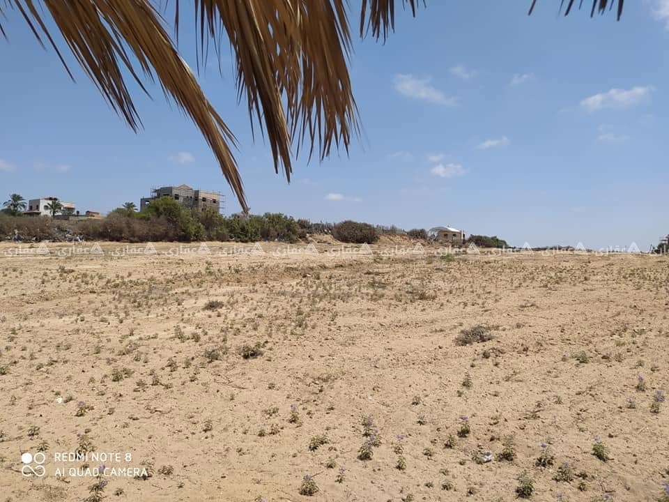 قعة أرض على بحر النصيرات