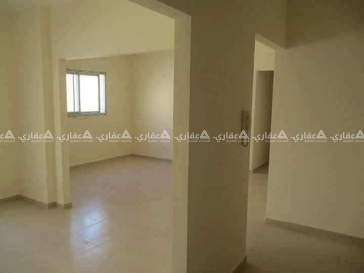 شقه للبيع على شارع قطر مباشرة مطلة على البحر