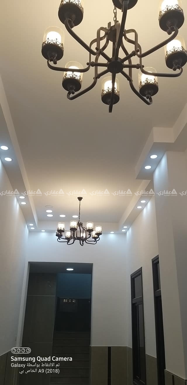 شقة للبيع في الطيرة الشارع العام مباشرة