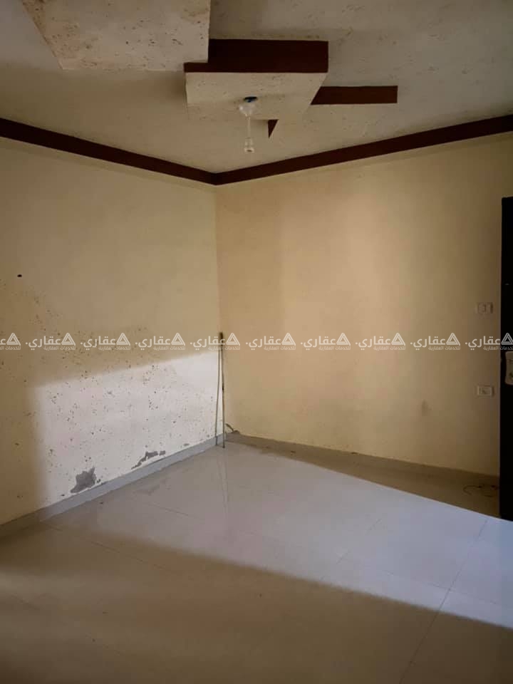 شقة في عمارة سكنية حديثة البناء