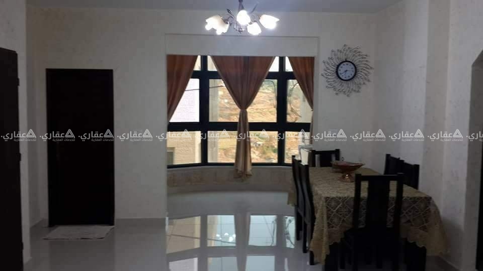 شقة للبيع بالقرب من مفروشات الرونق