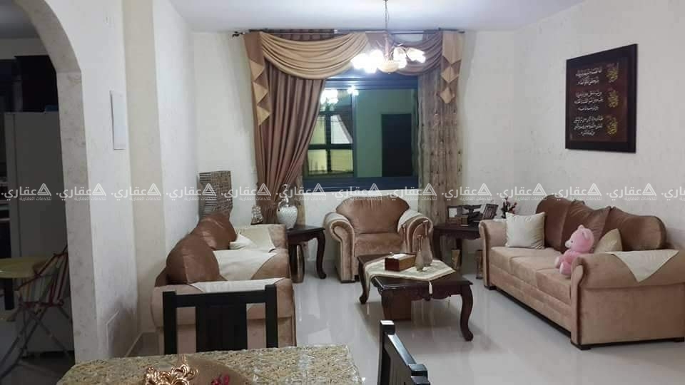 شقة للبيع بالقرب من مفروشات الرونق
