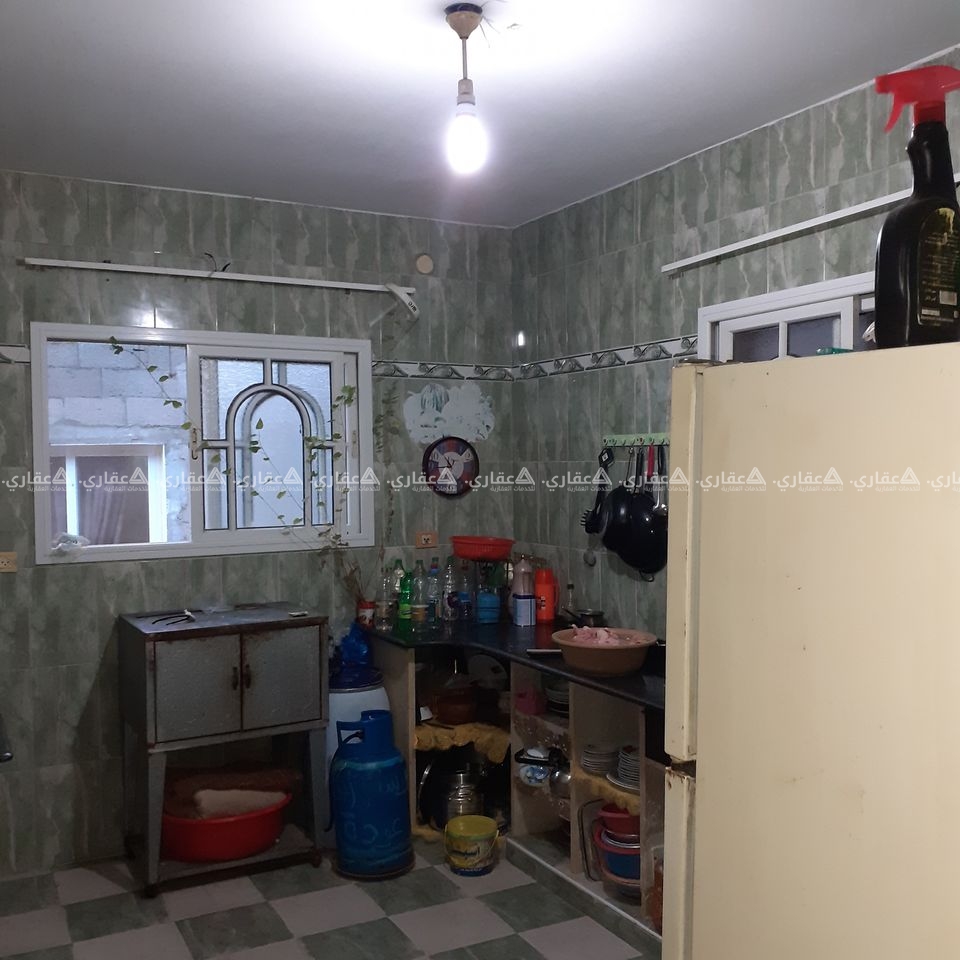شقة في عمارة سكنية خاصة 
