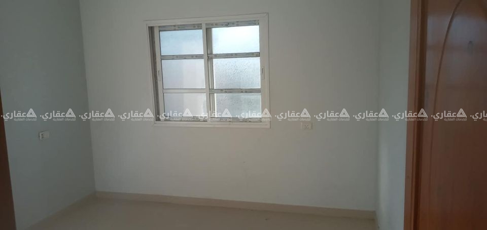 شقة بموقع مميز بالقرب من السرايا
