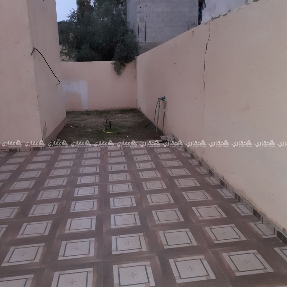منزل للبيع في الحي الهولندي