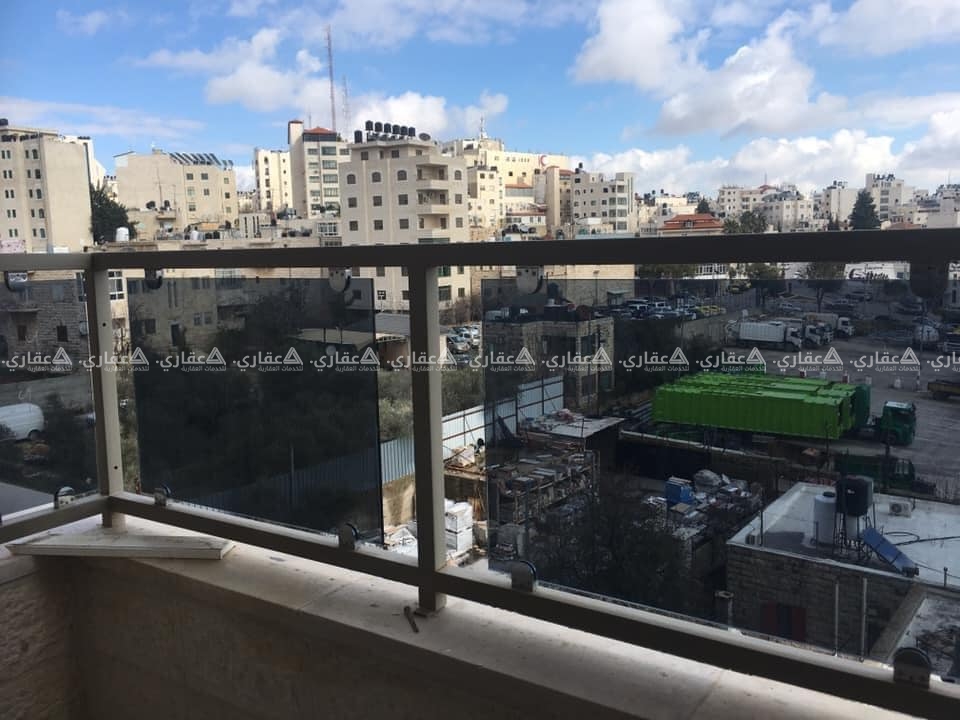شقه للبيع قريبه من مسجد جمال عبد الناصر 