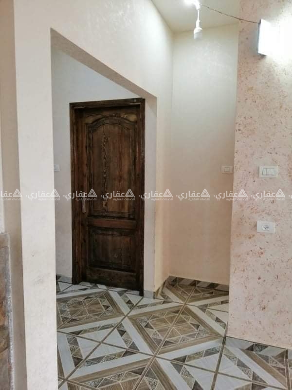 شقة للايجار سهلة المواصلات حديثة البناء