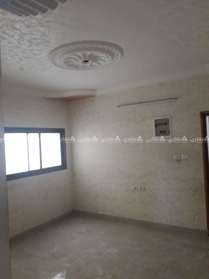 شقة بالقرب من دوار العيون