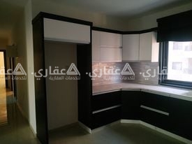 شقة غير مفروشة للايجار 
