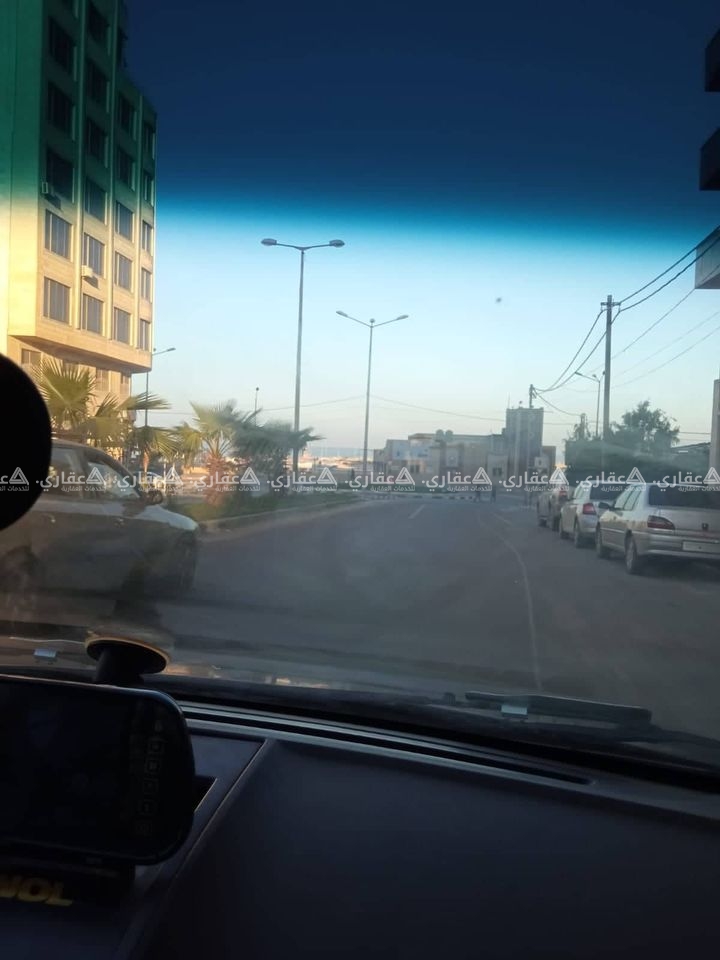 عمارة للبيع مكونة من ثلاث طوابق