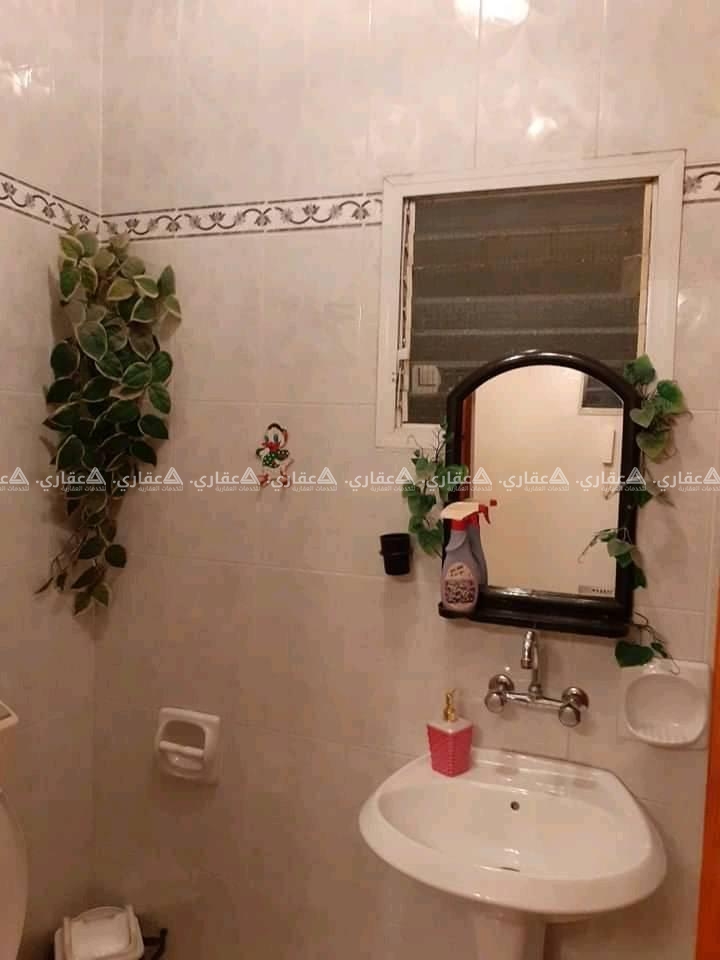 ‎شقة في عمارة مميزة بسعر مغري
