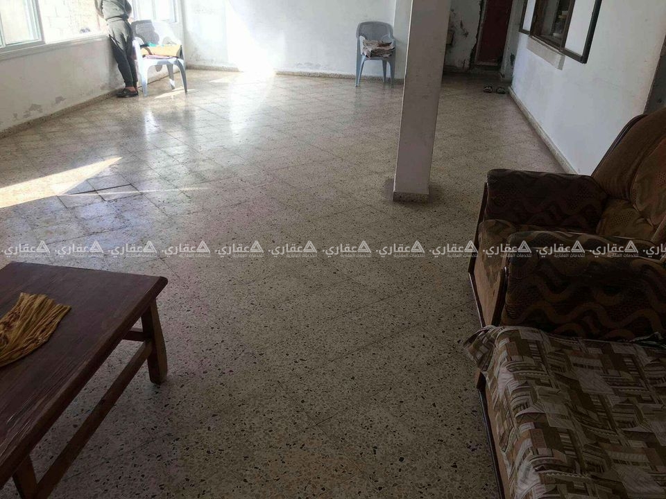 بيت جنوب شرق مسجد الصحابة.