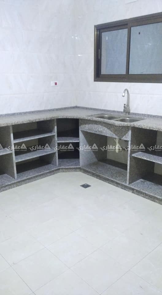شقة للايجار لعرسان او عائلة صغيرة ..