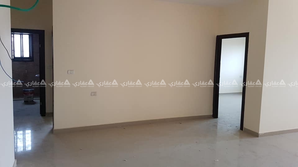 شقة بعد كازية الهدى قرب الدوار 