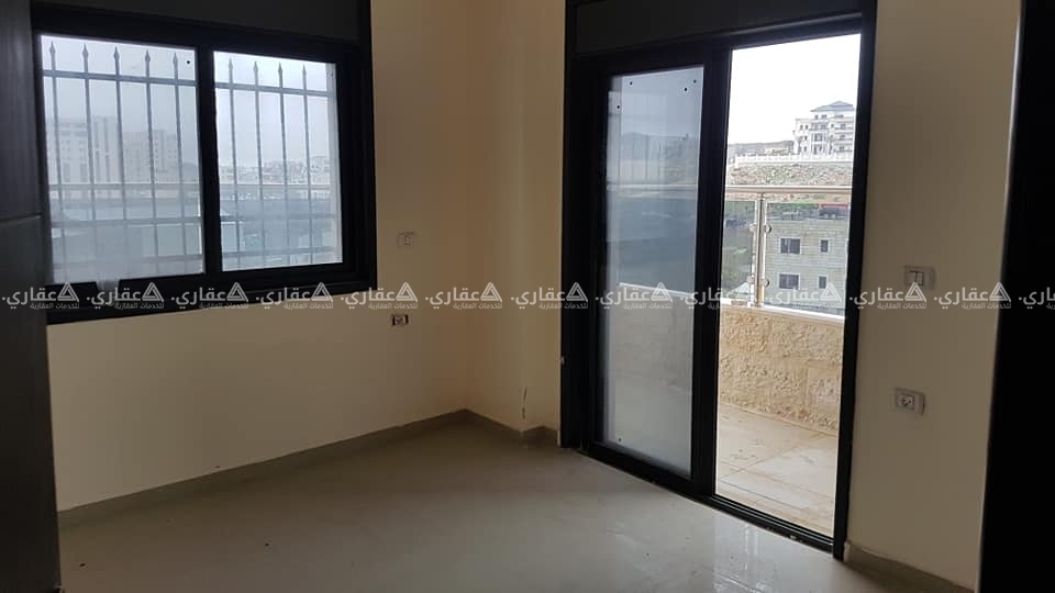شقة بعد كازية الهدى قرب الدوار 