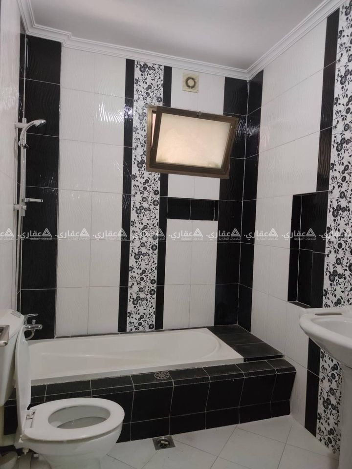 شقة فاخرة في عمارة حديثة البناء