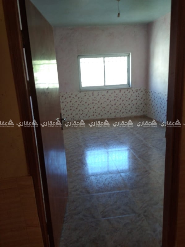 شقة غير مفروشة للايجار