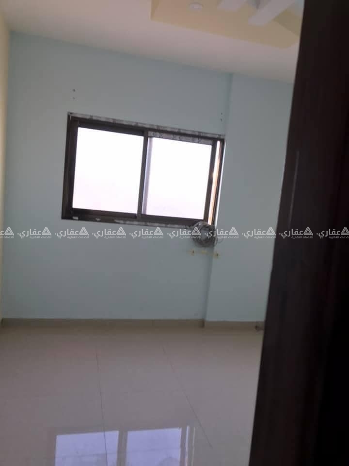 شقه للإيجار في عماره جديده 