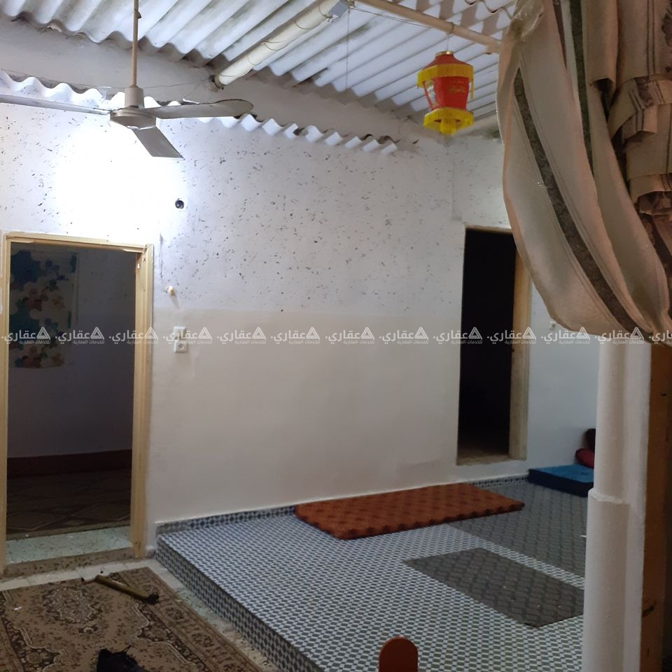 منزل اسبست في معسكر خانيونس