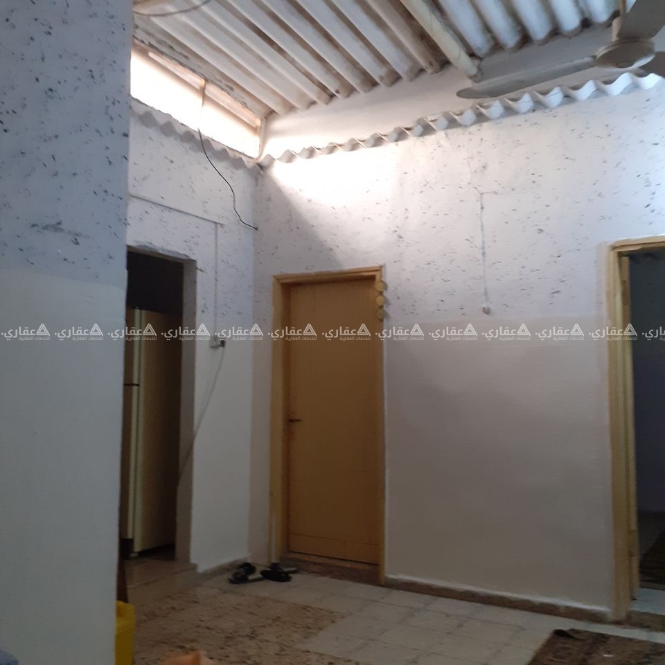 منزل اسبست في معسكر خانيونس