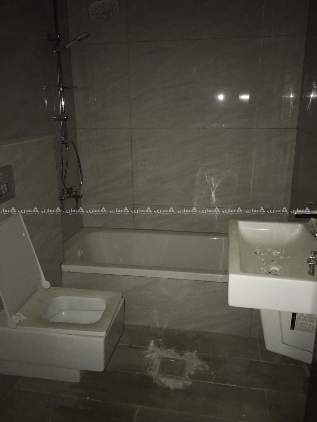 شقة جديده لم تسكن من قبل للإيجار أو للبيع 