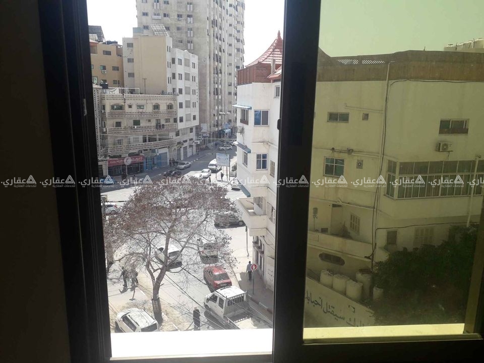 شقة بعمارة حجر قدسي مزودة بأحدث الخدمات
