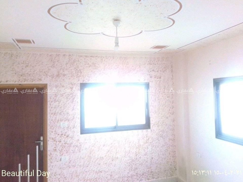 شقة في عمارة جديدة كاملة كل الخدمات