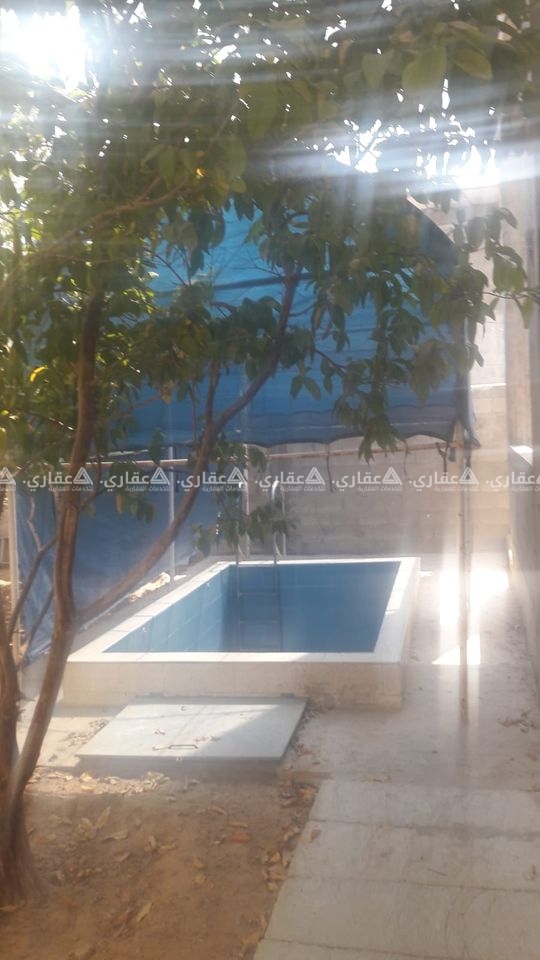 أرض للبيع مبني عليها شقة