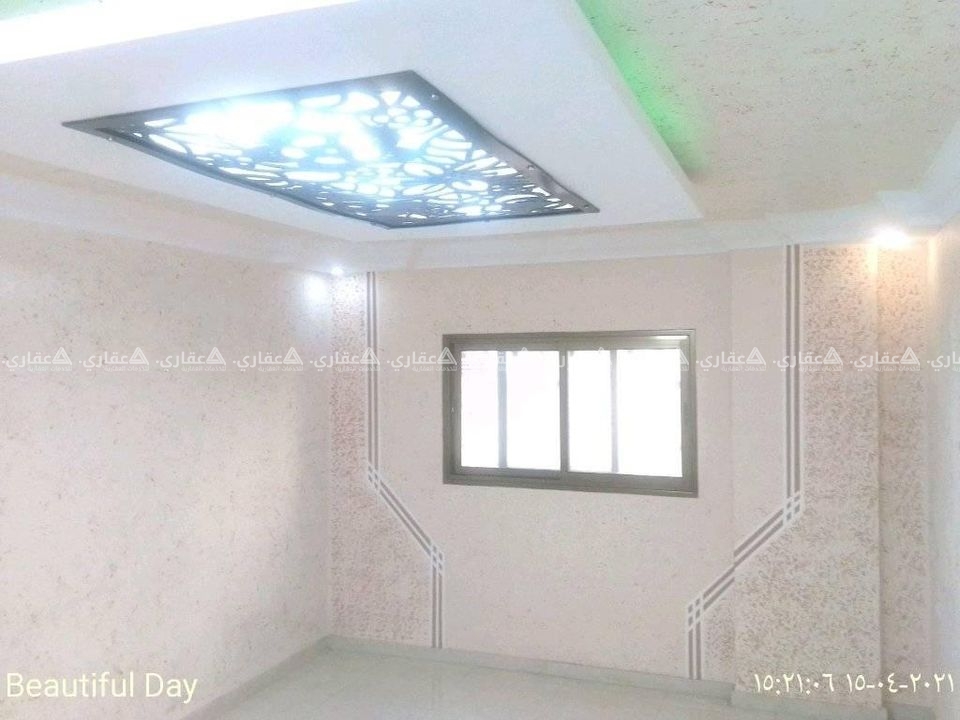 شقة في عمارة جديدة كاملة كل الخدمات